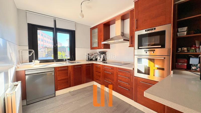 Foto 8df777c6-e838-459d-adbf-7670a1b93580. Xalet amb calefacció piscina a Nós Oleiros