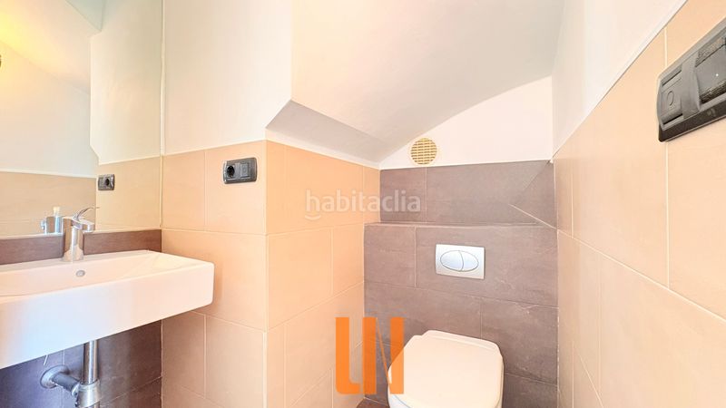 Foto b2d1e99d-bf00-45d8-8309-e572cc0b2d33. Dúplex amb calefacció a Ensanche Coruña (A)