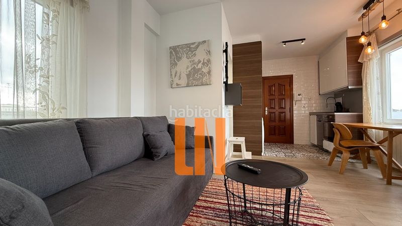 Foto 3c1a6756-4fe1-40e5-8512-608278944efa. Àtic amb calefacció a Ciudad Vieja Coruña (A)