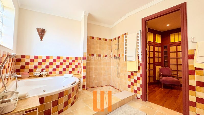 Foto b6335427-082d-4e7a-a37a-8631c6a95f5b. Casa amb xemeneia calefacció aparcament piscina a Sada