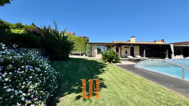Foto c357ed4d-462f-448c-aa13-37055788c607. Casa amb xemeneia calefacció aparcament piscina a Sada