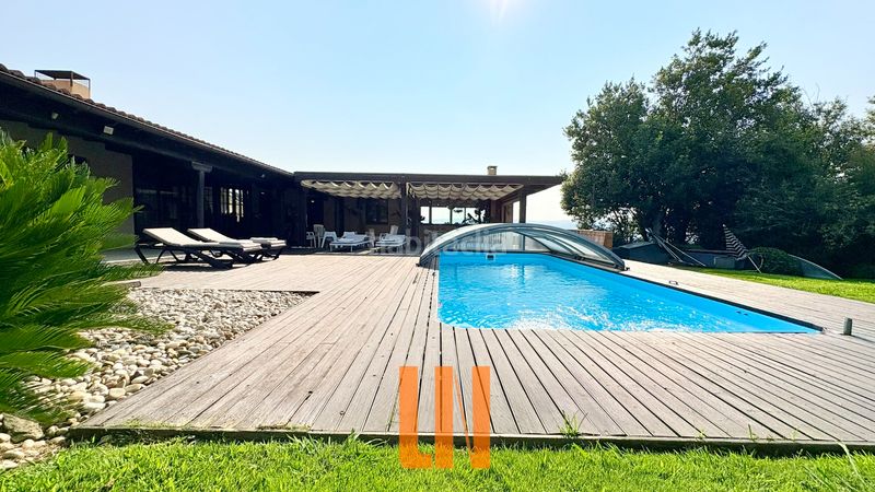 Foto c3c42ab1-a223-46d0-82fc-3b339c3baef9. Casa amb xemeneia calefacció aparcament piscina a Sada