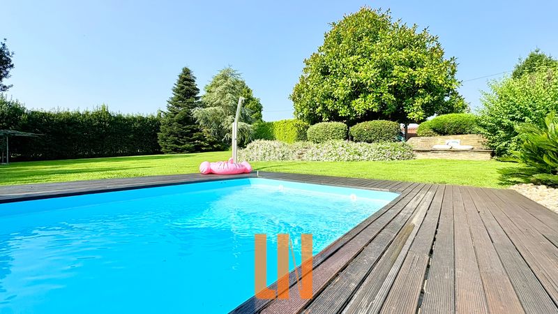 Foto d24480ba-4e26-41a7-b34a-3ebbc900e1bf. Casa amb xemeneia calefacció aparcament piscina a Sada