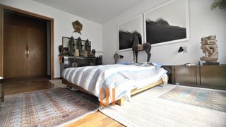 Pis  Rúa betanzos. Amplia y soleada vivienda de 170m² ubicada en la plaza de lugo.