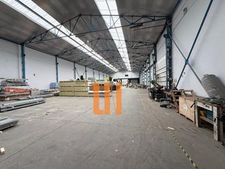 Miete Fabrikhalle  Pocomaco av 5. Nave con 4 zonas de acceso para vehiculos, puertas motorizadas
