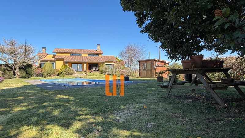 Foto 3c0d49c0-63e8-435b-a742-32c6f41be8c4. Chalet mit heizung pool in Miño