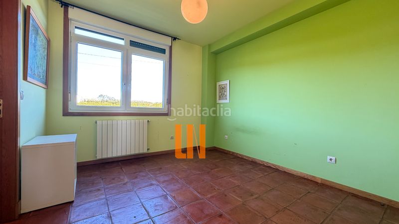 Foto 408eca93-4599-4379-80b2-10c3a17d000a. Chalet mit heizung pool in Miño