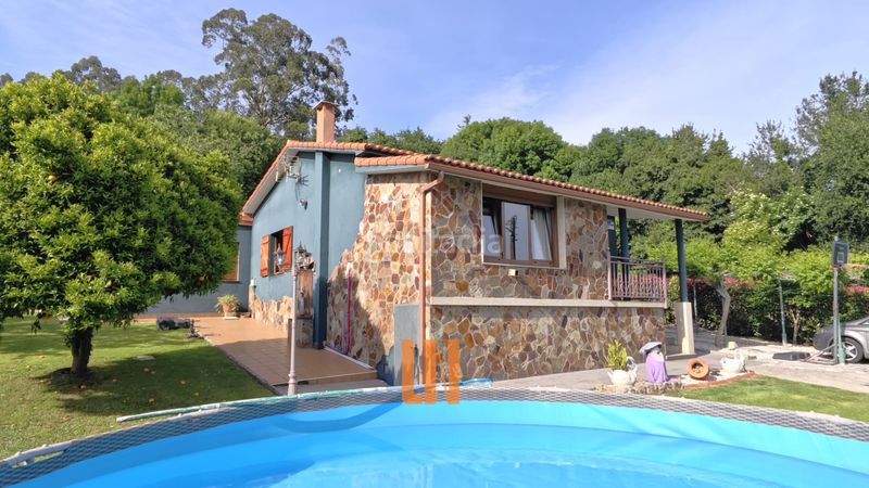 Foto 0c53fb4d-a25e-4490-8ede-d13baba4ddfc. Casa amb calefacció aparcament a Carral