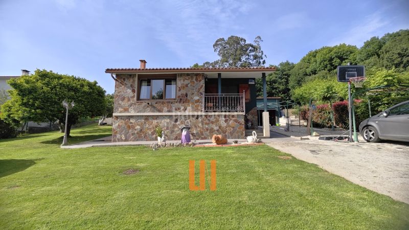 Foto e0db06a3-8d1b-4f8e-95ef-01426727bd99. Casa amb calefacció aparcament a Carral