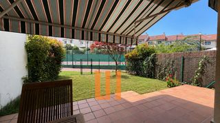 Casa adossada a Rúa regos 5. Chalet adosado en urbanización os regos