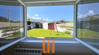 Casa in Rúa punta alta 27. Casa independiente con parcela  a escasos metros de la playa.