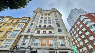 Appartement  Rúa federico tapia 43. Vivienda exterior en uno de los edificios más emblemáticos de la