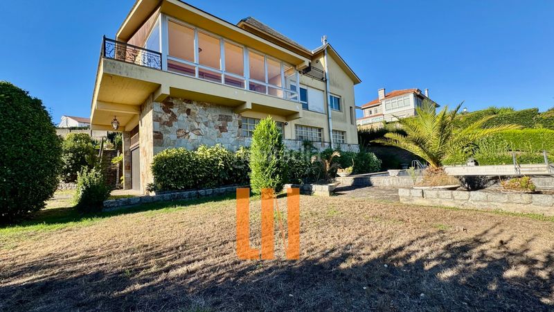 Foto c9b7f1da-5419-4de0-b575-d1489f966e86. Casa amb calefacció aparcament piscina a Elviña - A Zapateira Coruña (A)