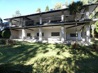Casa a Portádego - Vilaboa Norte. Casa independiente en zapateira con parcela de 4.500m²