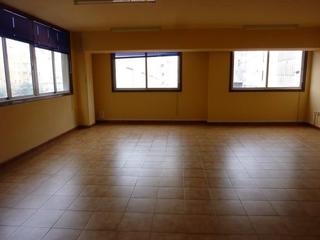 Oficina  Ronda de outeiro. Se vende oficina de 450m²