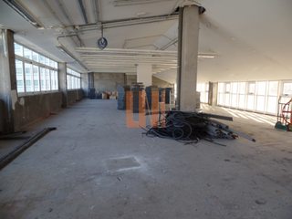 Alquiler Oficina en Avenida ferrocarril 17. Oficina de 350 m² en edificio expo coruña