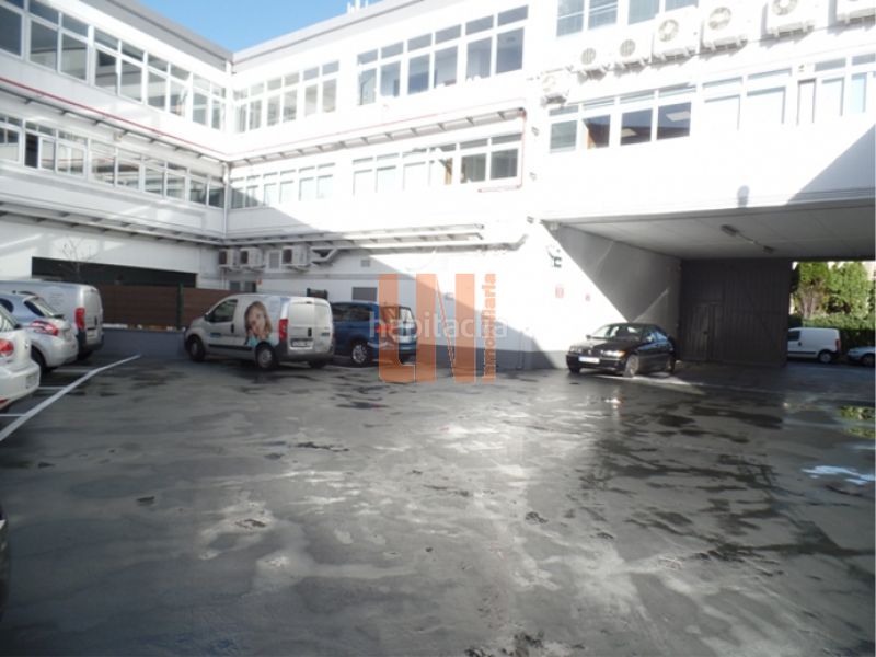 Foto 349365e4-bb96-4189-a048-861cc0b79cb8. Miete büro in avenida ferrocarril 17 in Someso - Matogrande Coruña (A)