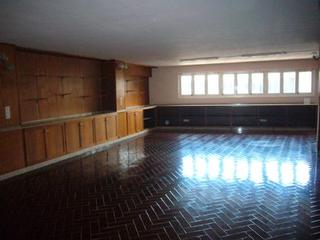 Local commercial à Nós. Se vende bajo en el seijal de 352 m²