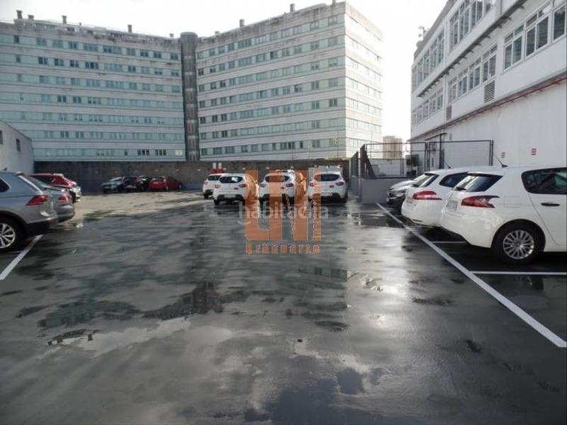 Foto 1916dc99-5200-4723-a2e7-2ebdbec67ff7. Affitto ufficio con parcheggio in Someso - Matogrande Coruña (A)