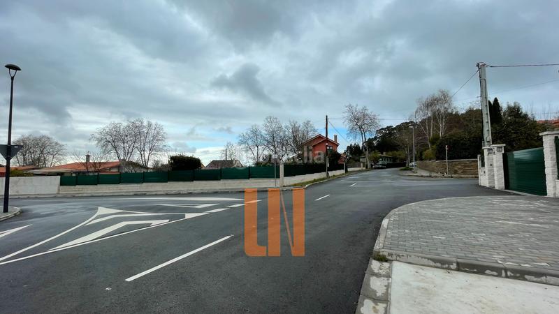 Foto c6c0ef17-c3ad-4853-aa27-6b10fa955fc2. Terreno residencial parcela urbana de 630m² con todos los suministros. en Oleiros