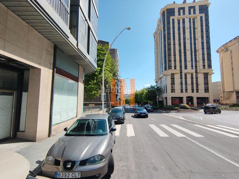 Foto 0dbe10fc-73e6-44bf-89cd-6fb5fdfd7aff. Miete geschäftsraum in ronda de outeiro 418 in Los Rosales Coruña (A)