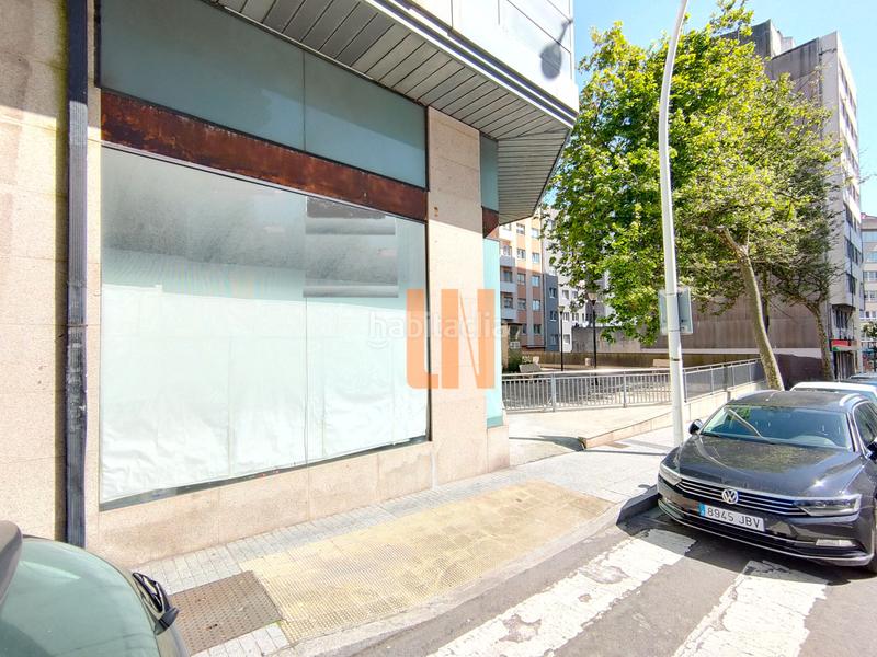 Foto 9d302394-722d-4fff-8df5-c6859099d7e8. Rent business premise in ronda de outeiro 418 in Los Rosales Coruña (A)