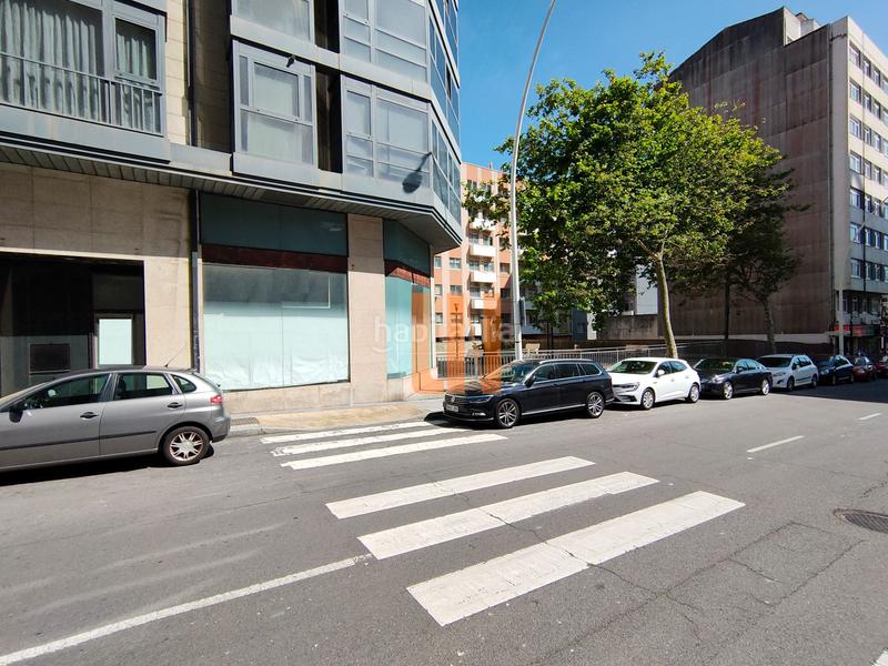Foto ff9e51a2-e58d-4404-be89-dab0688785a3. Rent business premise in ronda de outeiro 418 in Los Rosales Coruña (A)