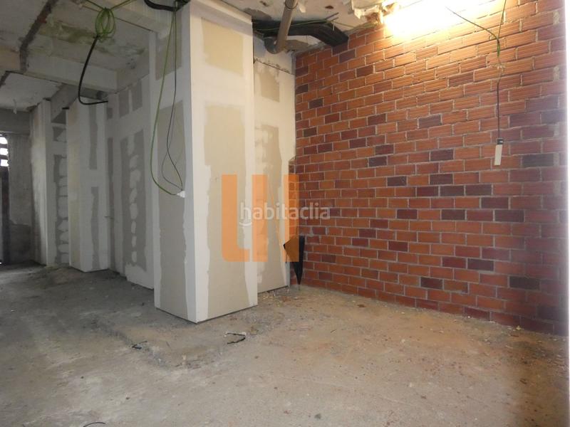 Foto 6724c273-a379-48e1-ab29-535892dc9baa. Miete geschäftsraum in ronda de outeiro 147 in Os Mallos Coruña (A)