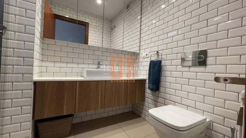 Foto f66ccd0a-a676-4d5c-be6f-010fefae660a. Location appartement avec chauffage dans San Pablo - Juan Flórez Coruña (A)