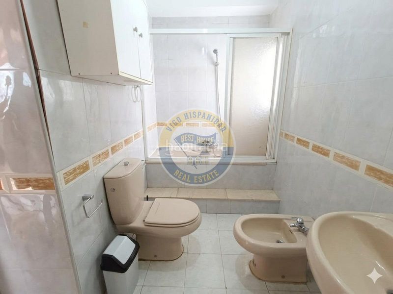 Foto 4c42dadc-7f35-439b-96e0-08ed7bf1ef05. Masia amb aparcament piscina a Valadares - Beade Vigo