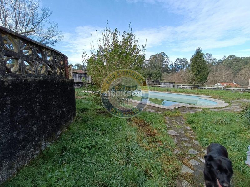 Foto 7c3cbe77-bad9-49f8-bfbd-b7ee0793d395. Masia amb aparcament piscina a Valadares - Beade Vigo