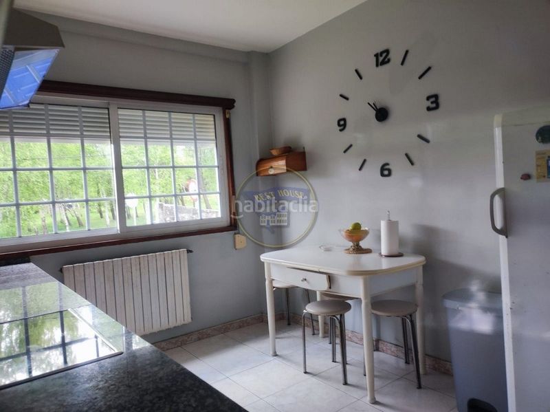 Foto 9a46f526-e5af-47af-988b-fd688131d494. Masia amb aparcament piscina a Valadares - Beade Vigo