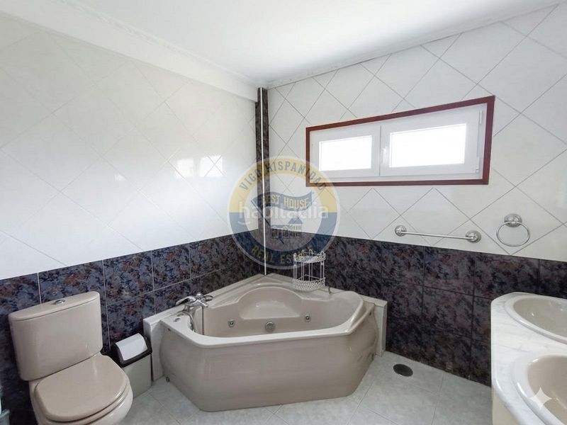 Foto a6508813-4a27-4100-85be-e27f672acbf8. Masia amb aparcament piscina a Valadares - Beade Vigo