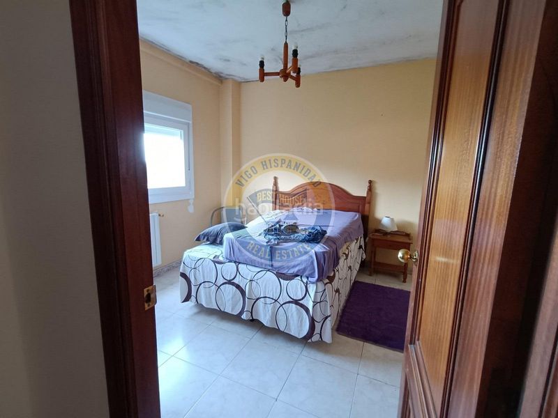 Foto f008fc78-e918-4f31-b3fb-1d2bbd38567f. Masia amb aparcament piscina a Valadares - Beade Vigo