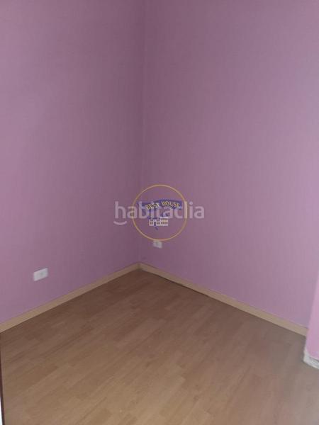 Foto 5df4270d-1071-4d38-a323-d94df40edaa8. Local comercial amplio local comercial en zona de paso en Vigo