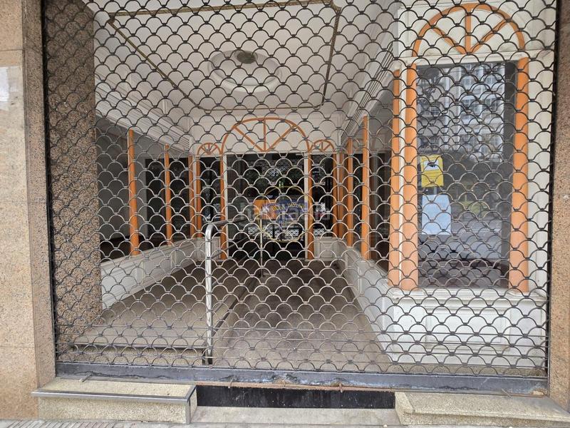 Foto d6818f5e-de47-47a1-b340-af7bc157c289. Local comercial amplio local comercial en zona de paso en Vigo