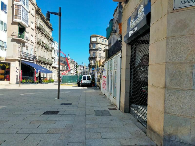 Foto 60664310-8bf1-40cd-8365-56143b8614e6. Local commercial dans Casco Vello Vigo