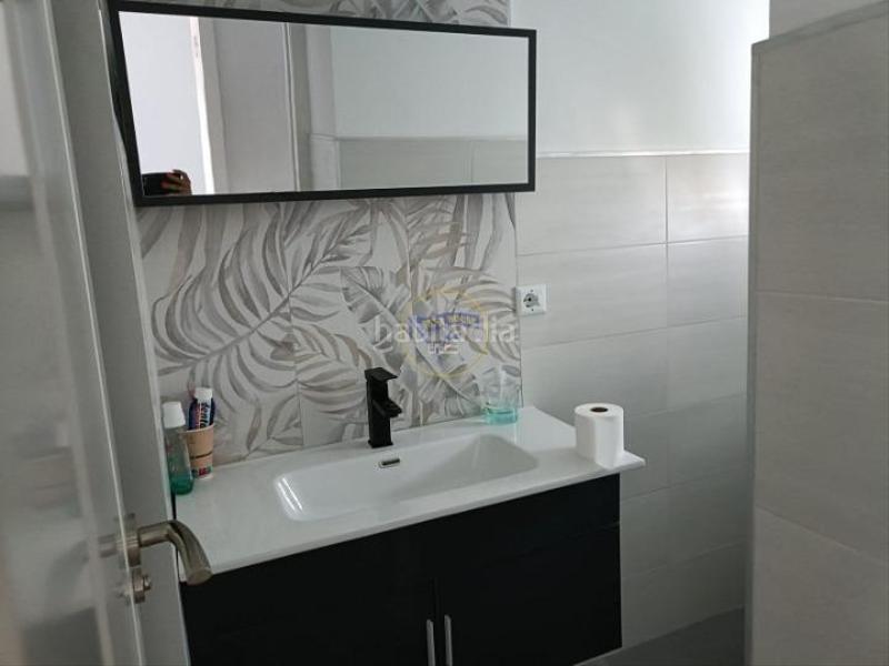 Foto d93a7add-130c-406c-8c89-6ba74db42def. Casa in Lavadores Vigo