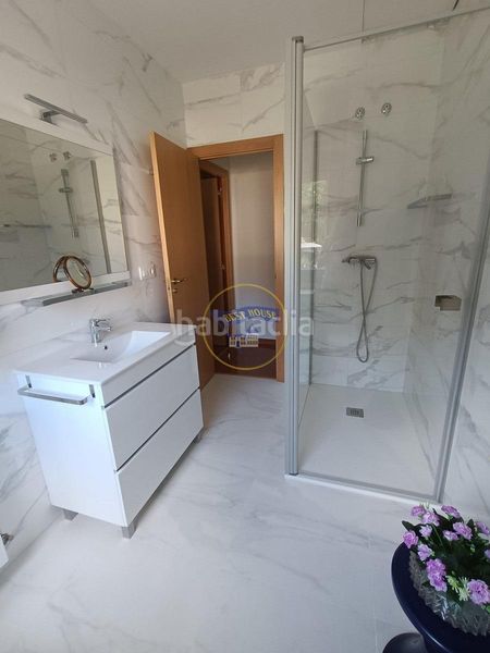 Foto 687943c6-5682-4ee2-a882-0db6f6b3b559. Casa amb aparcament a Cabral - Candeán Vigo