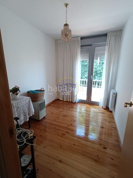 Foto 6afa5d0d-6f69-4294-bdbd-b8eaec7f4cfe. Casa amb aparcament a Cabral - Candeán Vigo