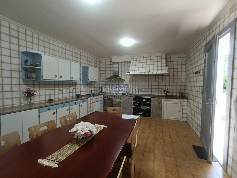 Foto afb21de9-32ac-4170-aabb-87507c71924f. Casa amb aparcament a Cabral - Candeán Vigo