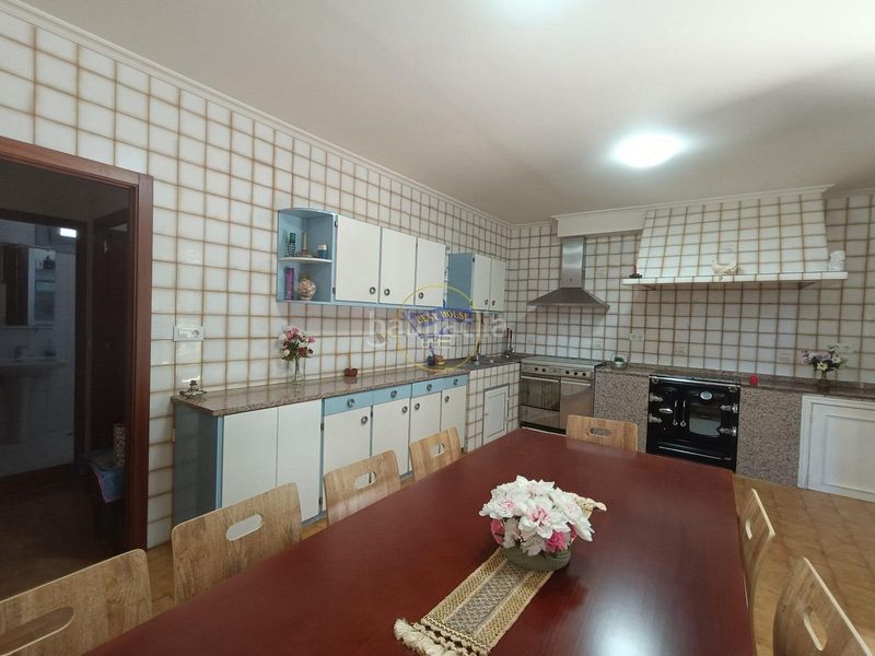 Foto afd606ea-9614-417d-a5cd-c945a8c7b1e5. Casa amb aparcament a Cabral - Candeán Vigo