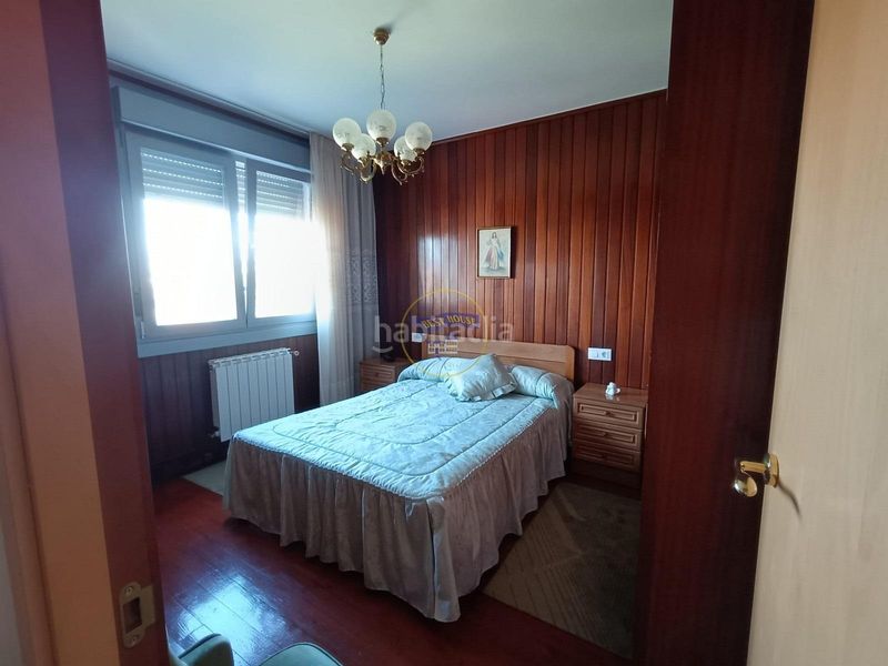 Foto bf4cf4c2-4070-4881-a1e5-a51914a353bc. Casa amb aparcament a Cabral - Candeán Vigo