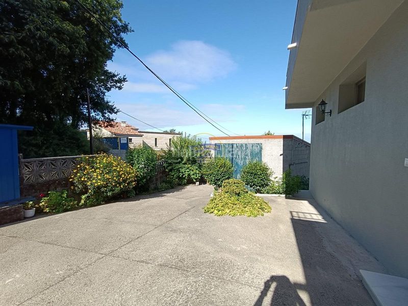 Foto f7973e31-68c8-4b2b-b530-ceef81372b5b. Casa amb aparcament a Cabral - Candeán Vigo