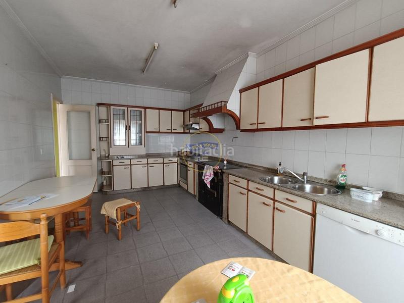 Foto 01e1b779-c3fc-4a39-b53e-31ecc916b3ef. Haus mit heizung parking in Teis Vigo