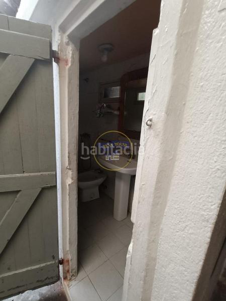 Foto 19de9531-7227-409a-9f65-20700f72a0bc. Haus mit heizung parking in Teis Vigo