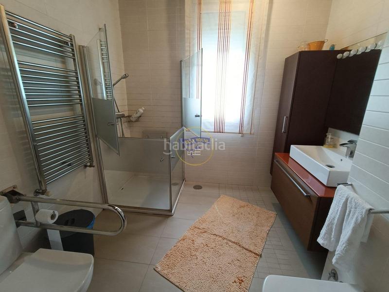 Foto 1d91cf30-3522-45b3-a4af-8aaa79cd302d. Haus mit heizung parking in Teis Vigo