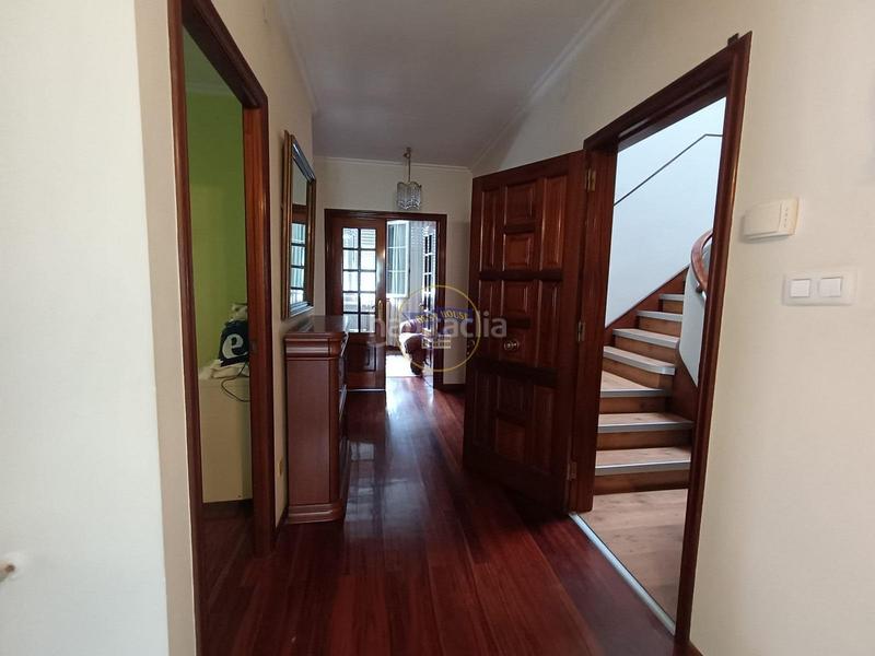 Foto ac61ee1a-ac89-42bb-981f-e3b7c79c6927. Haus mit heizung parking in Teis Vigo