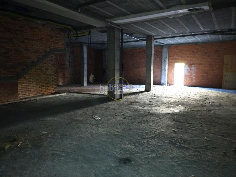 Foto 3f0bcd45-1762-4005-9807-89833bea4e0a. Locale commerciale in O Castro Vigo