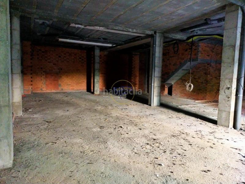 Foto 4f79bc41-bede-4438-bde0-9b1f52438c89. Locale commerciale in O Castro Vigo